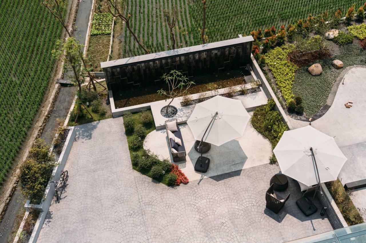 Tsang Kuo Resort Wujie Extérieur photo