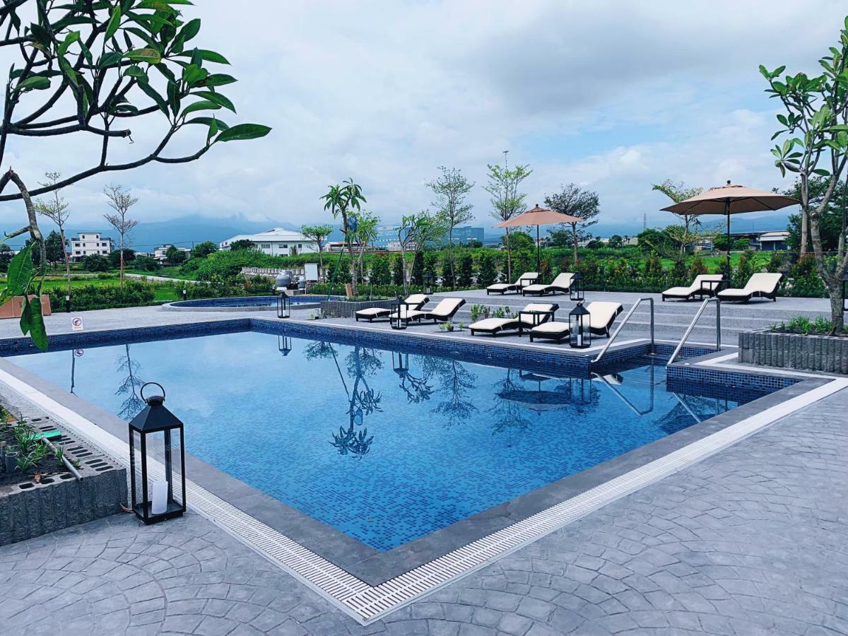 Tsang Kuo Resort Wujie Extérieur photo